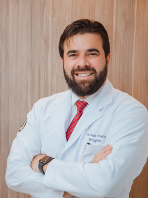 Dr. Danilo Pinheiro - Urologista