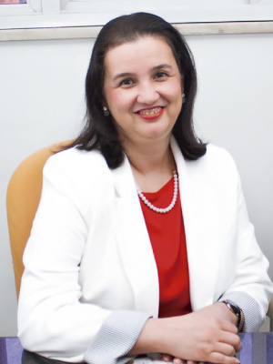 Dra. Luciana Maria de Barros Carlos – Hematologista