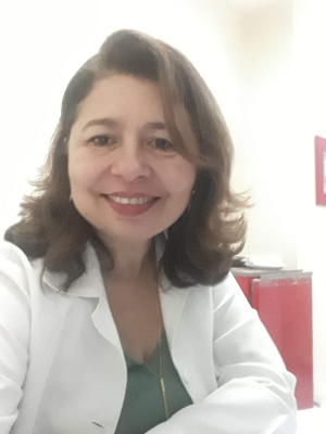 Cinthya Cavalcante de Andrade - Farmacêutica